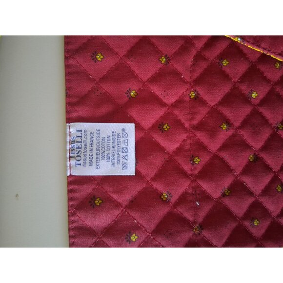 Set 4 Tissus Toselli Quilted Octagon Placemats Dark Red Floral Design 14" NOS - Picture 8 of 9